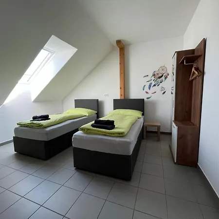 3100 Ratzersdorfer Seen 11 * Sankt Poelten